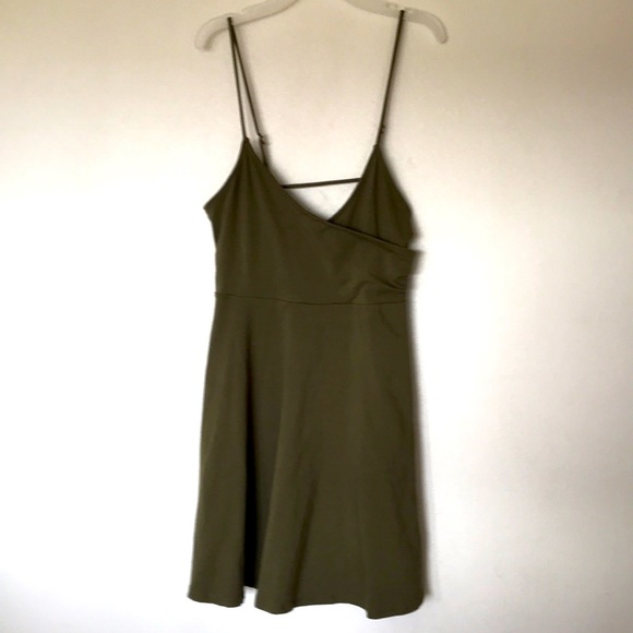 Spaghetti strapped women’s top - Picture 1 of 1